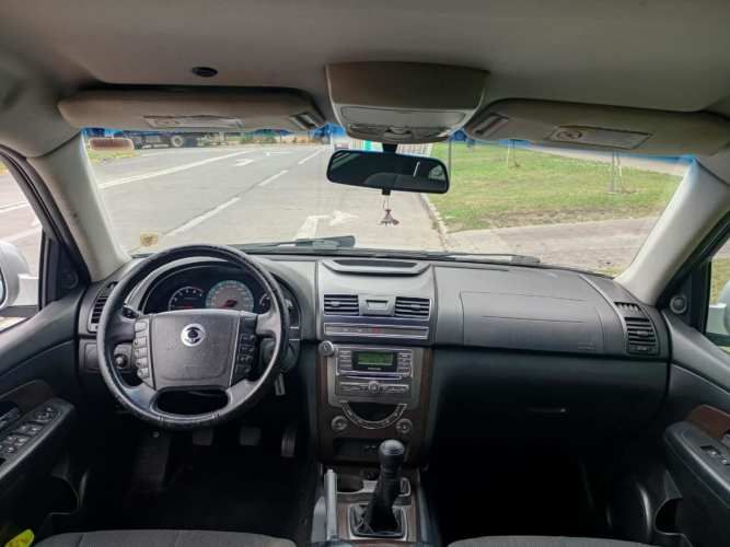 SSANGYONG REXTON 4X2 MT  2.2 2015