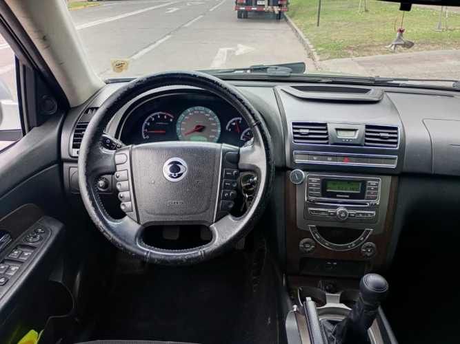 SSANGYONG REXTON 4X2 MT  2.2 2015