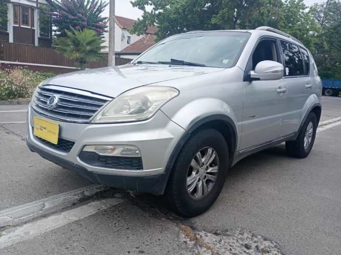 SSANGYONG REXTON 4X2 MT  2.2 2015