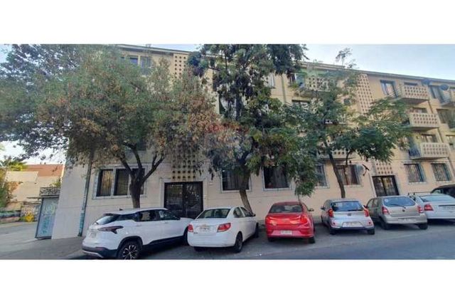 Barrio universitario/metro los héroes y santa ana