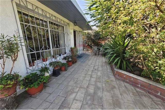 Hermoso jardin, arboles frutales - metro trinidad