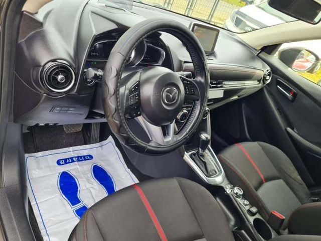 Mazda Demio 4x4 2017