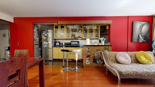 Primer Piso // Estacionamiento (136105)