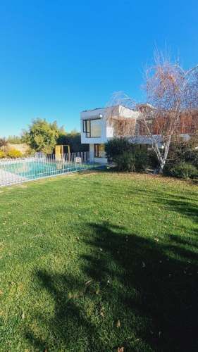 COLEGIO ALEMAN, SAN ANSELMO, PEDREGALES, CRAIGHOUSE, SAN JOSE DE CHICUREO ENTRE OTROS