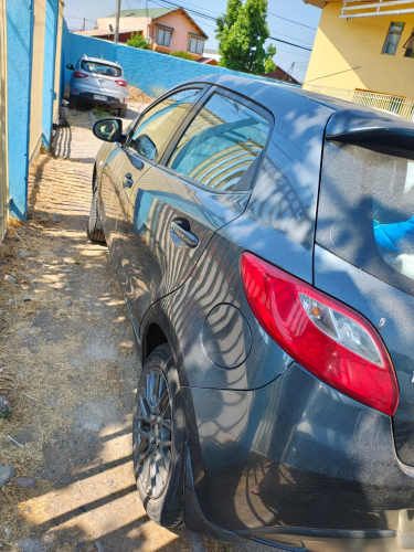 VENDO MAZDA 2 2012