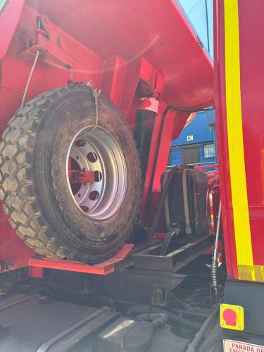 CAMION IVECO 15M3 TRAKKER HI LAND AÑO 2021