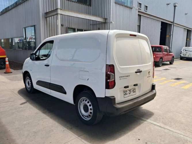 PEUGEOT PARTNER 2022