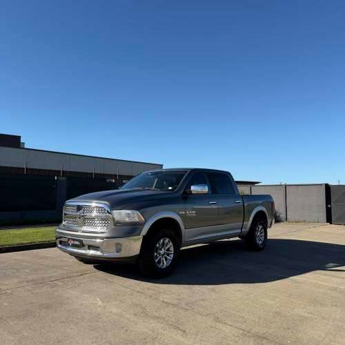 DODGE RAM 1500 LARAMIE 5.7 AT 4WD