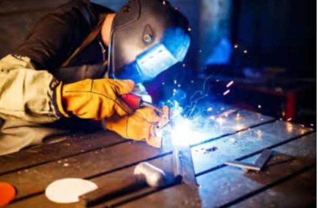 MAESTRO FABRICADOR Y SOLDADOR