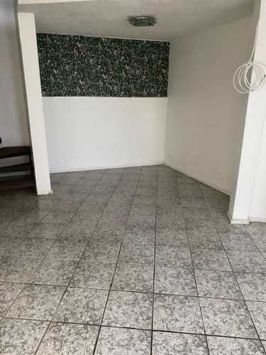 Gran oprotunidad arriendo casa tres dormitorios, Villa Codelco
