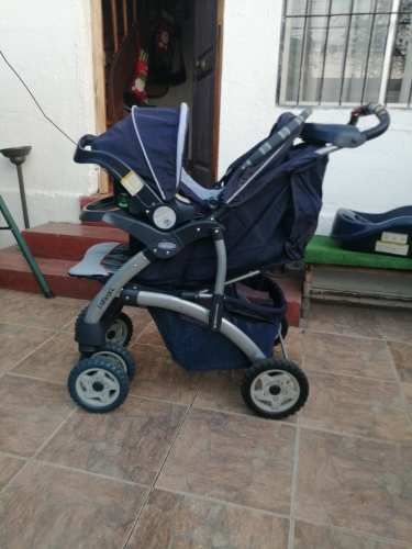 coche y silla de auto