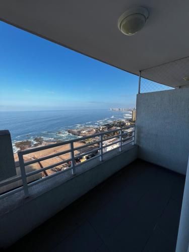 venta Dpto. Costanera Huayquique Sector Sur, de Iquique, Hermosa Vista Al Mar