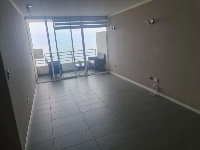 venta Dpto. Costanera Huayquique Sector Sur, de Iquique, Hermosa Vista Al Mar