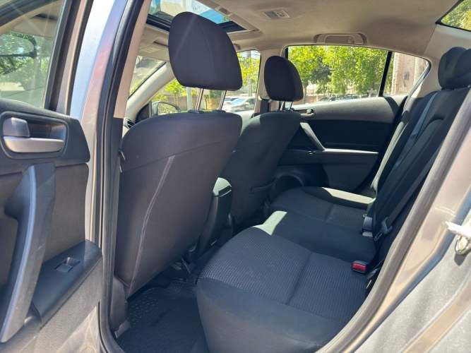 MAZDA 3 VERSION V 1.6 AUTOMATICO FULL TECHO AIRE AIRBAG JAPONES 2014