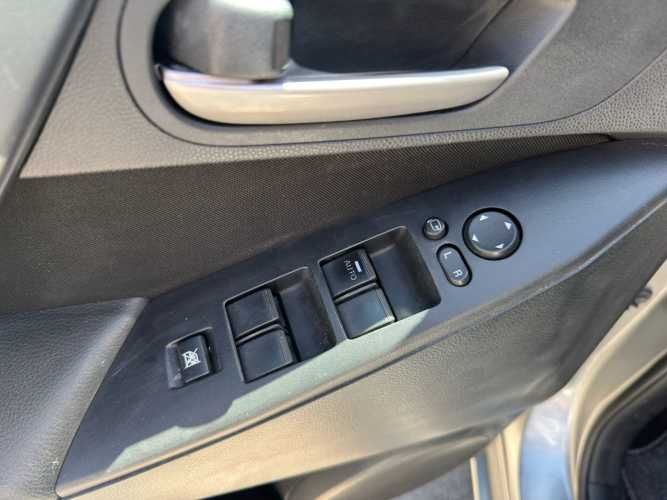 MAZDA 3 VERSION V 1.6 AUTOMATICO FULL TECHO AIRE AIRBAG JAPONES 2014