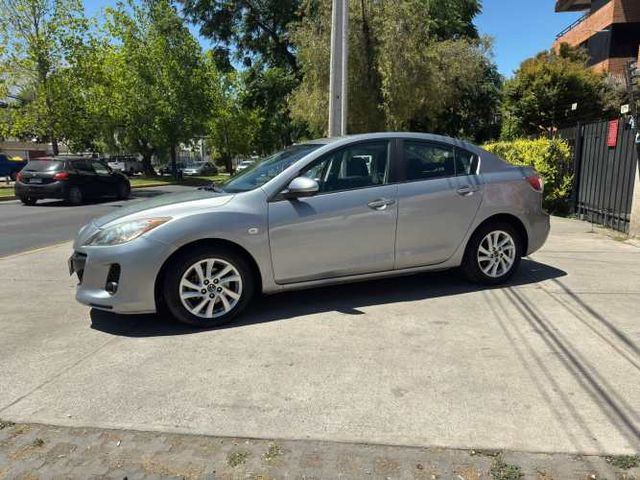 MAZDA 3 VERSION V 1.6 AUTOMATICO FULL TECHO AIRE AIRBAG JAPONES 2014
