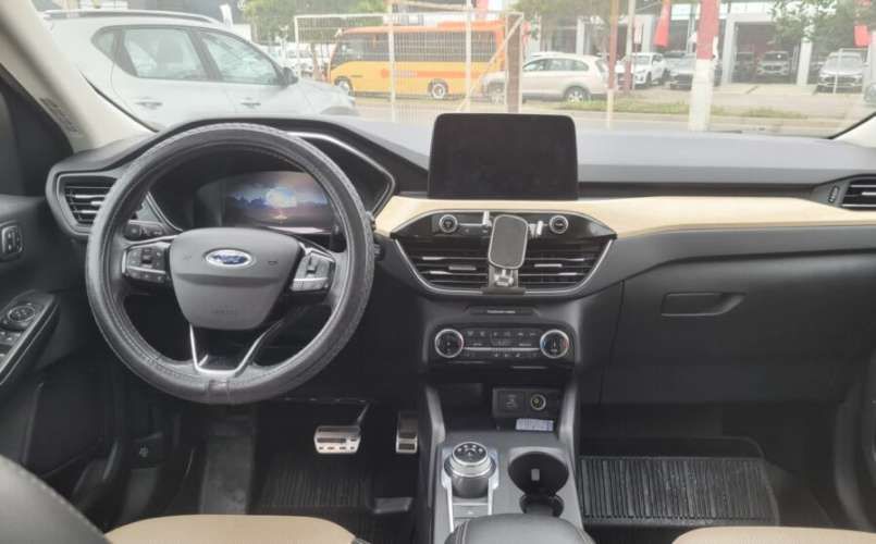 FORD ESCAPE  4X4 2.0  TITANIUN FULL AUT AÑO 2022