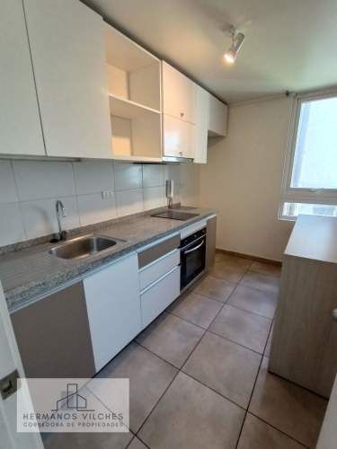 Dpto. 2 Dorm / 1 Baño / 1 Est./ 1 Bodega.-San Isidro, Santiago Centro.-