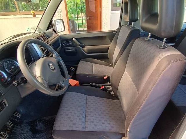 Suzuky Jimny 1.3 JLX Winche 2010