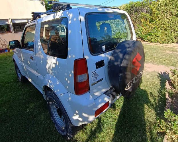 Suzuky Jimny 1.3 JLX Winche 2010