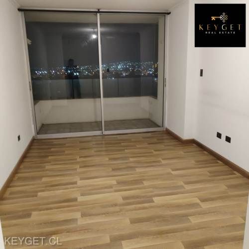 Comodo y amplio departamento 2D+2B+1E