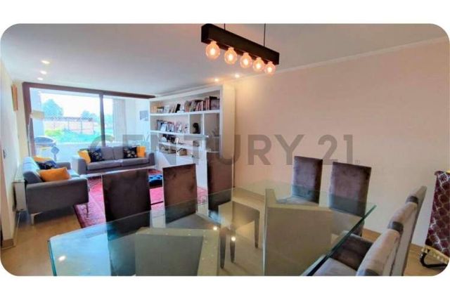 Departamento en Venta  3D + servicio, Lo Barnechea