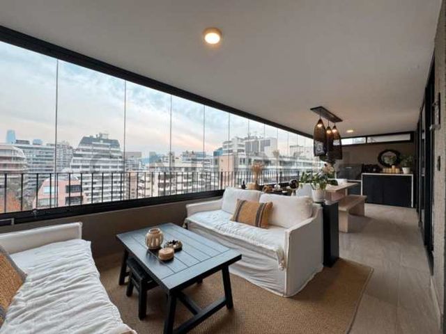 Dpto Semi Nuevo 2d+2B+2E, En Venta Vitacura, Gran terraza!