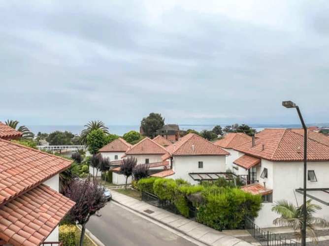 Casa A 2 CUADRAS DE AVENIDA CONCÓN REÑACA