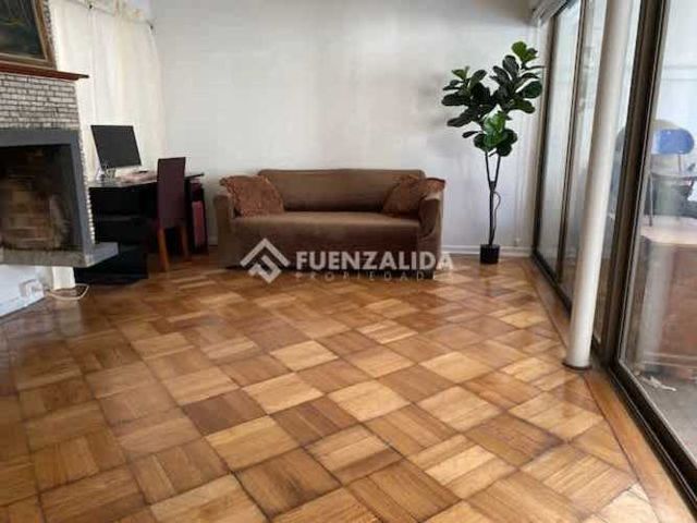 CASA Vicente Perez Rosales/ Larrain