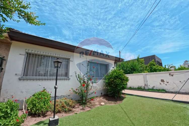 Casa 4dormitorios, 370 mts2 total, macul