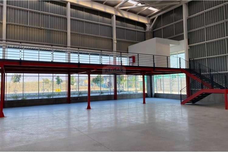 Bodega con altillo, pudahuel