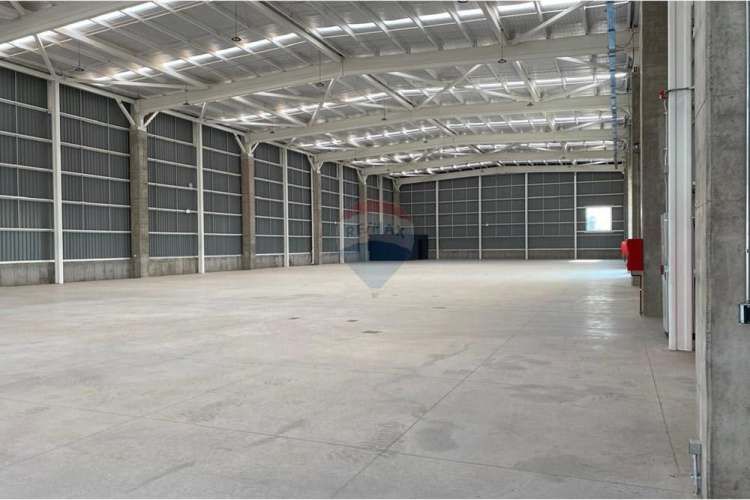 Bodega con altillo, pudahuel