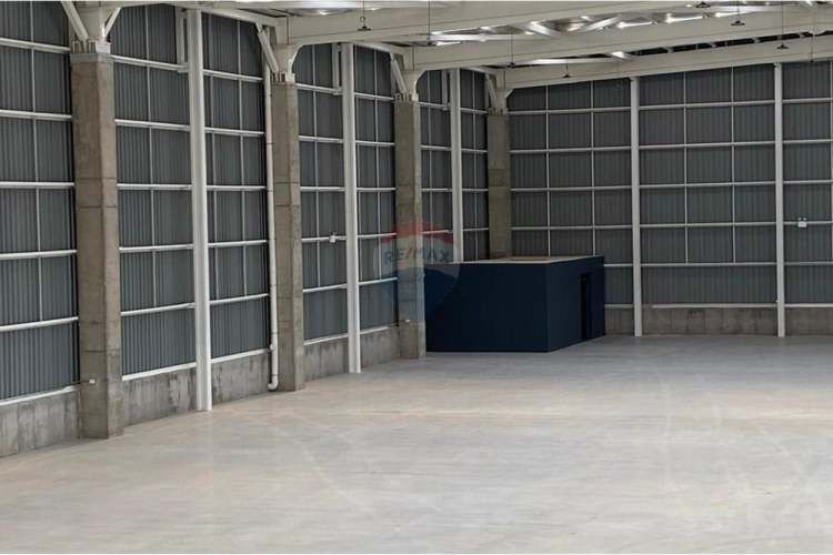 Bodega con altillo, pudahuel