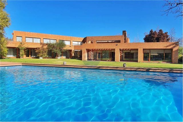 Espectacular casa mediterránea, gran jardín!