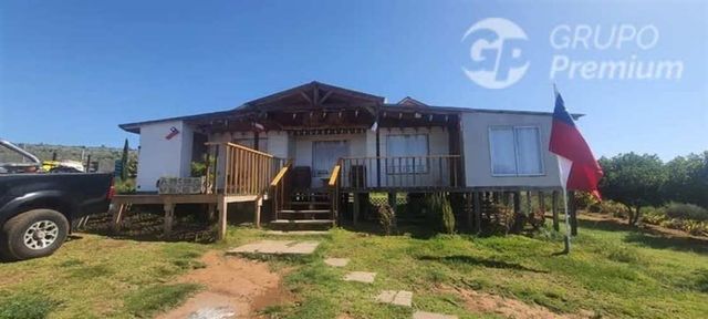 CASA HERMOSA PARCELA DE AGRADO EN CERRILLOS POBRES 4D2B EN 10.000m2 DE Terreno