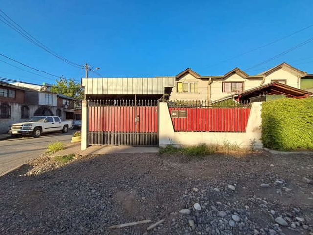 Se Vende Casa Esquina en Calle 26 Sur, Talca