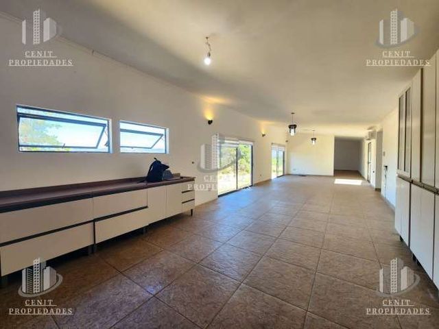 ARRIENDO CASA EN PARCELA 12 MINUTOS DE TALCA