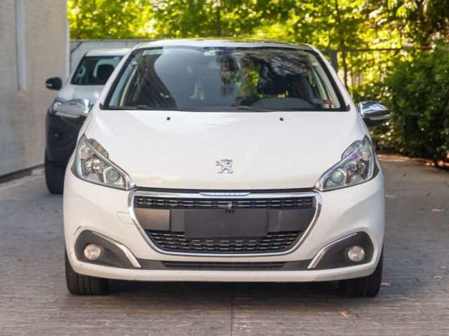 Peugeot 208 Allure Hdi 1.6 2017