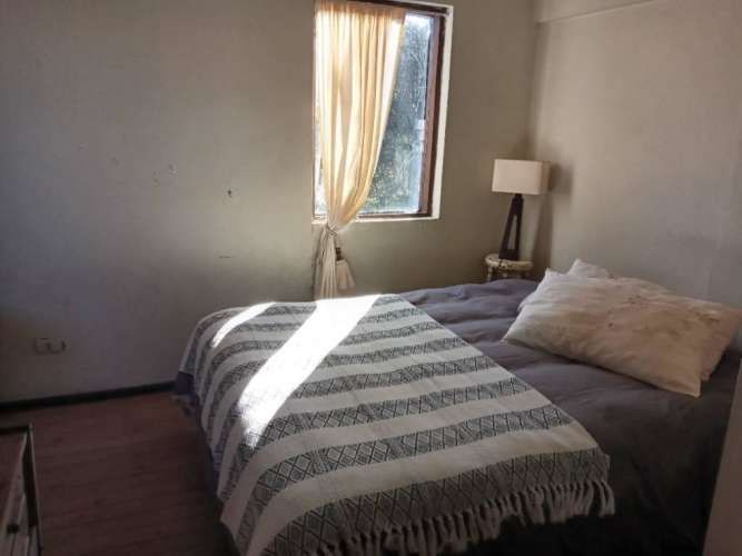 Habitación céntrica a pasos de locomoción