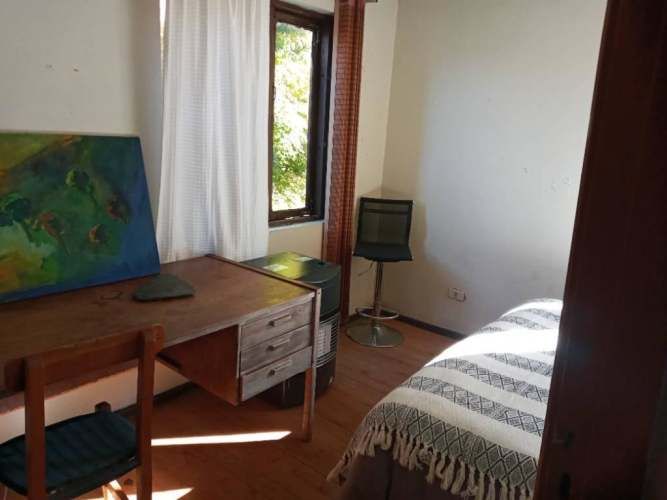 Habitación céntrica a pasos de locomoción