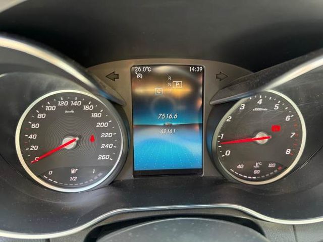 Mercedes Benz C300 COUPE (2019)