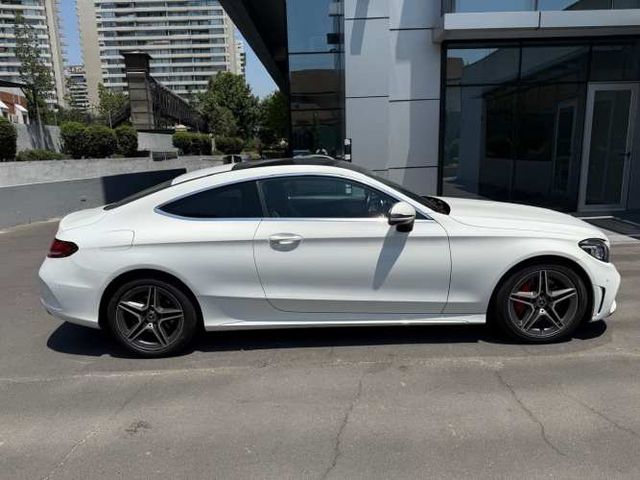 Mercedes Benz C300 COUPE (2019)