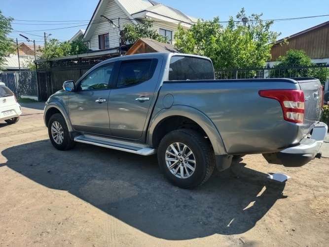 MITSUBISHI L200 DAKAR 4x4 2.4 AUTOMÁTICA –  Km