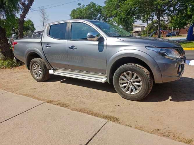 MITSUBISHI L200 DAKAR 4x4 2.4 AUTOMÁTICA –  Km