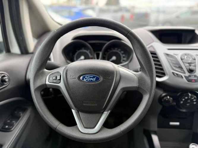 FORD ECOSPORT 2017