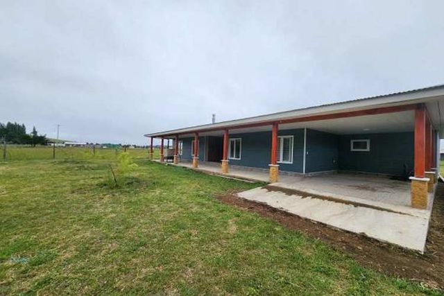 Coyhaique, arriendo. Amplia casa con full aislación y en estado nuevo. 15 minutos del centro