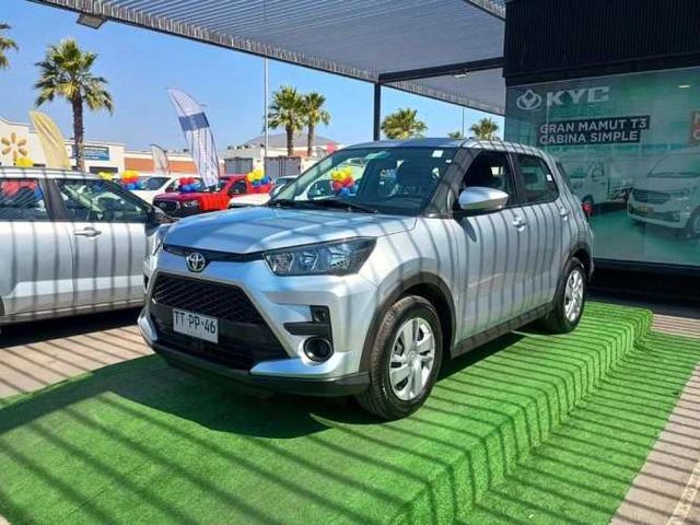 TOYOTA RAIZE 2025