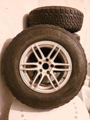 OPORTUNIDAD LLANTAS Y NEUMÁTICOS EXCELENTE CALIDAD