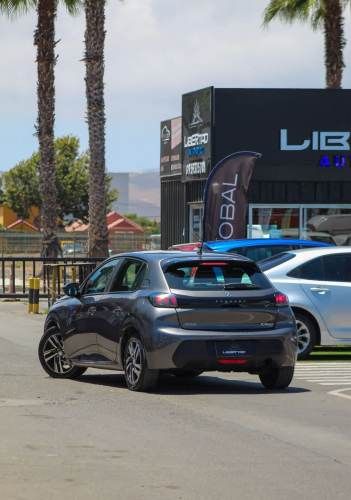 PEUGEOT 208 1.5 DIÉSEL 2021