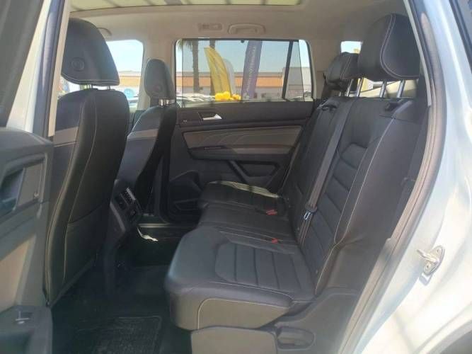 VOLKSWAGEN ATLAS 2024